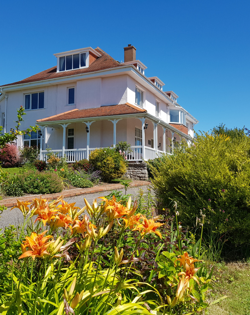 Find incredible coastal views and great places to eat on the North Devon coast